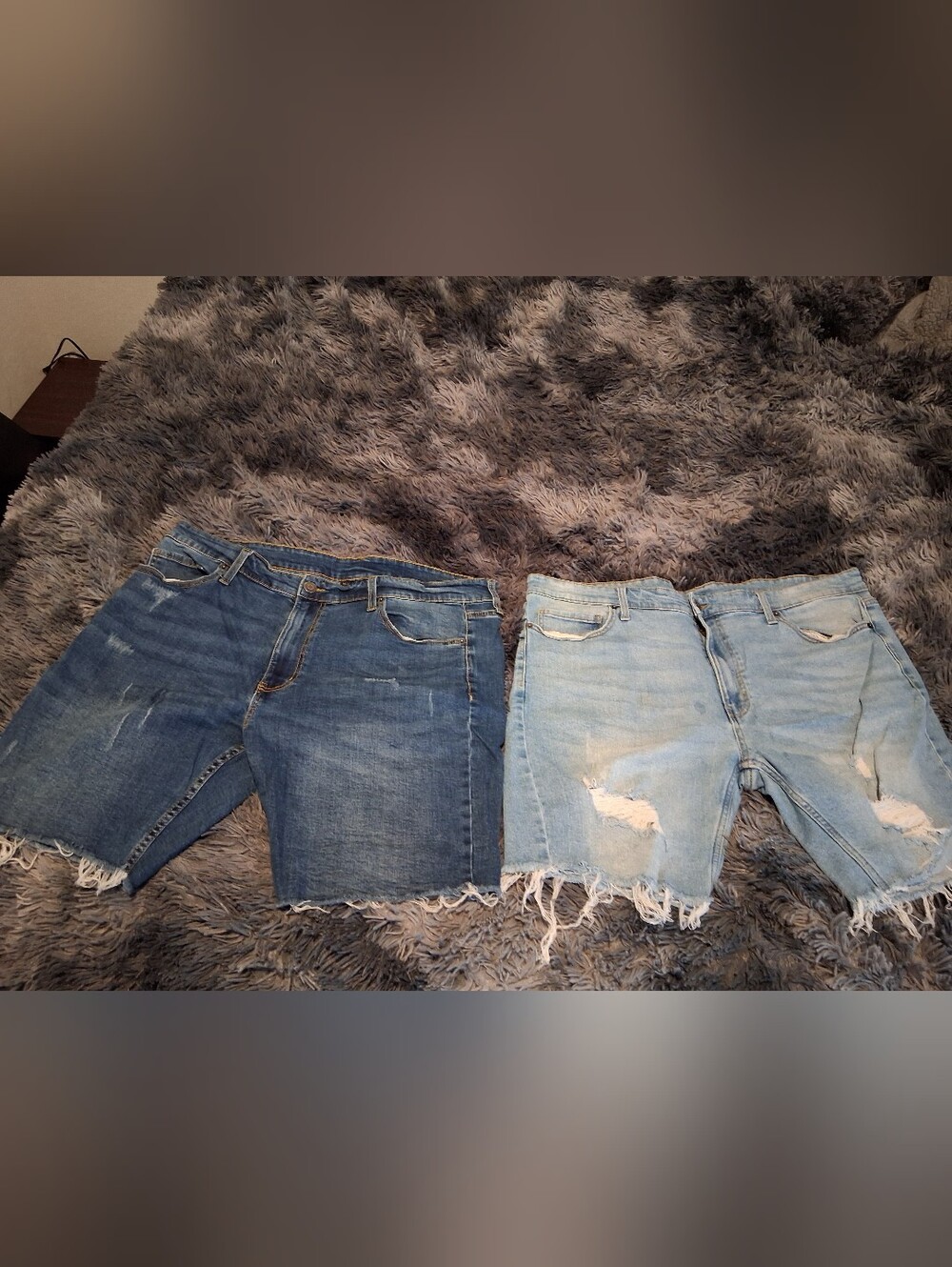 2 Man Shorts Size 38